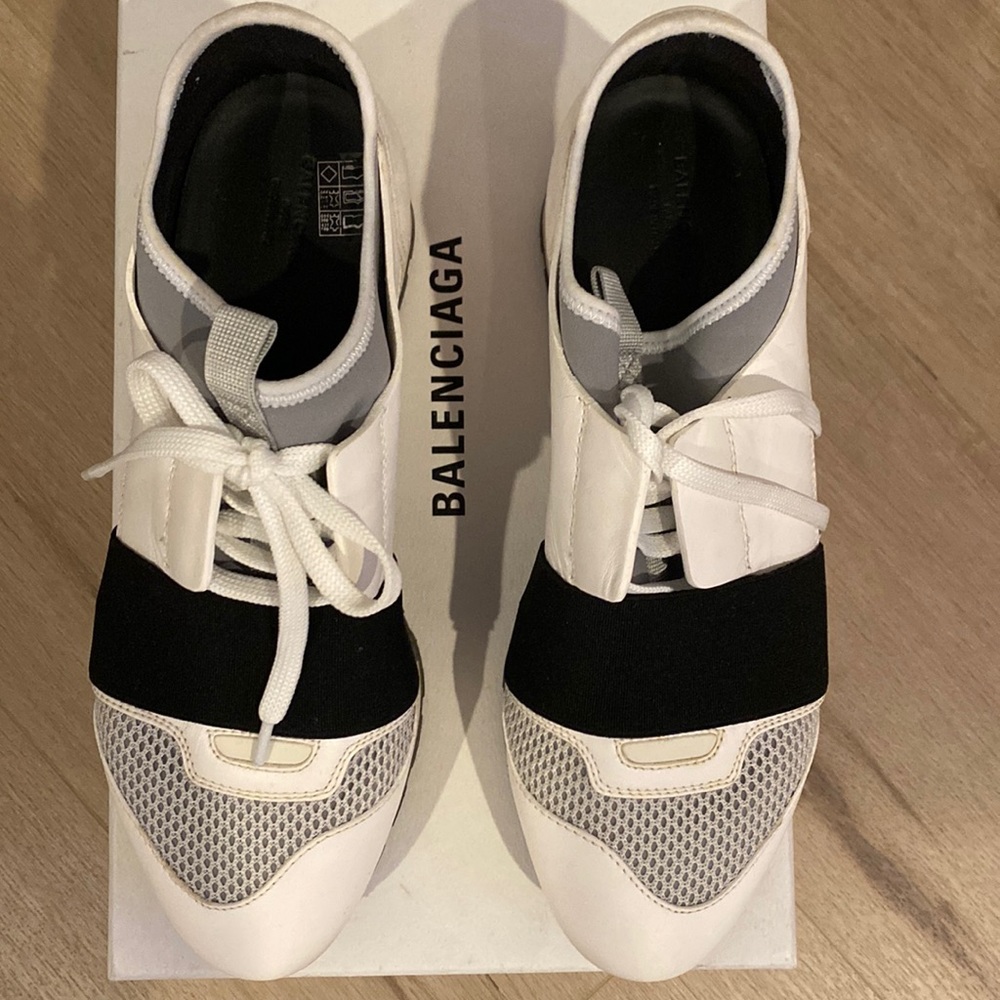 Balemciaga sneakers!  💯authentic